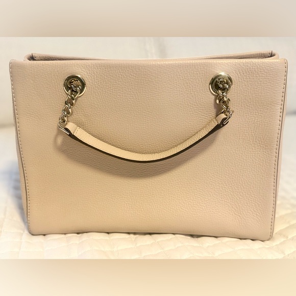 Kate Spade New York Pebbled Leather Shoulder Bag Tote – Taupe